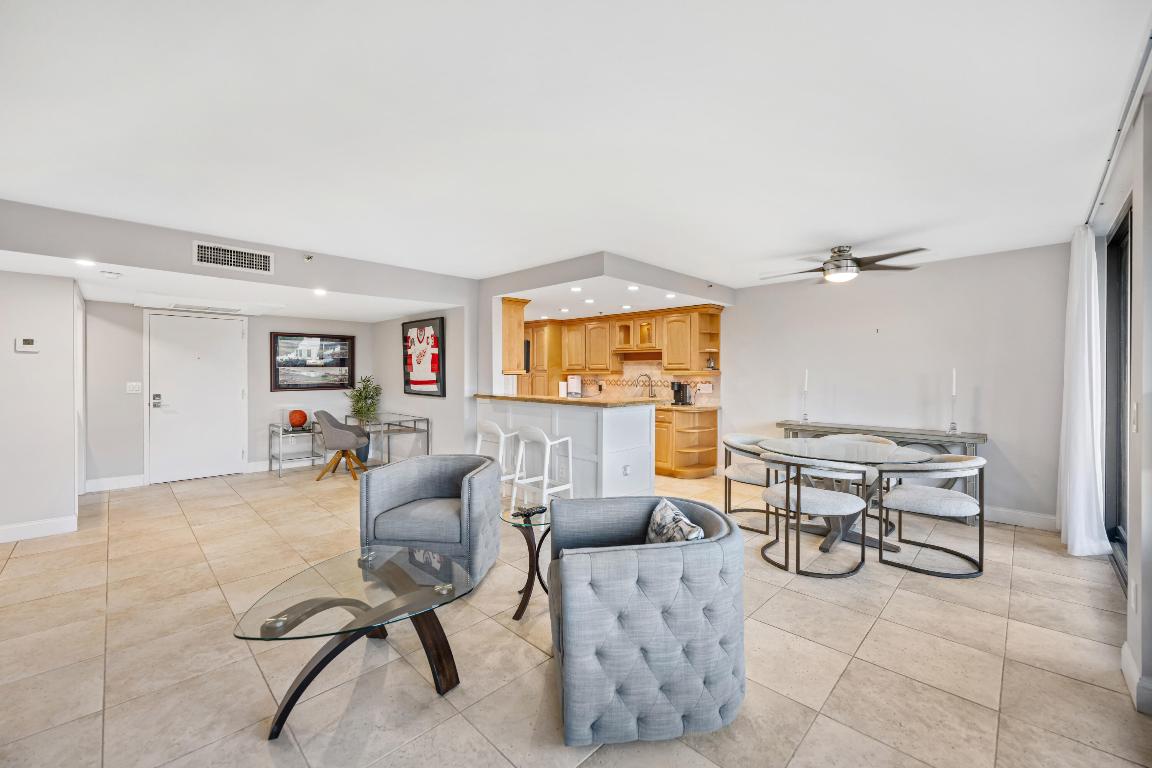 899 Jeffery Street 108