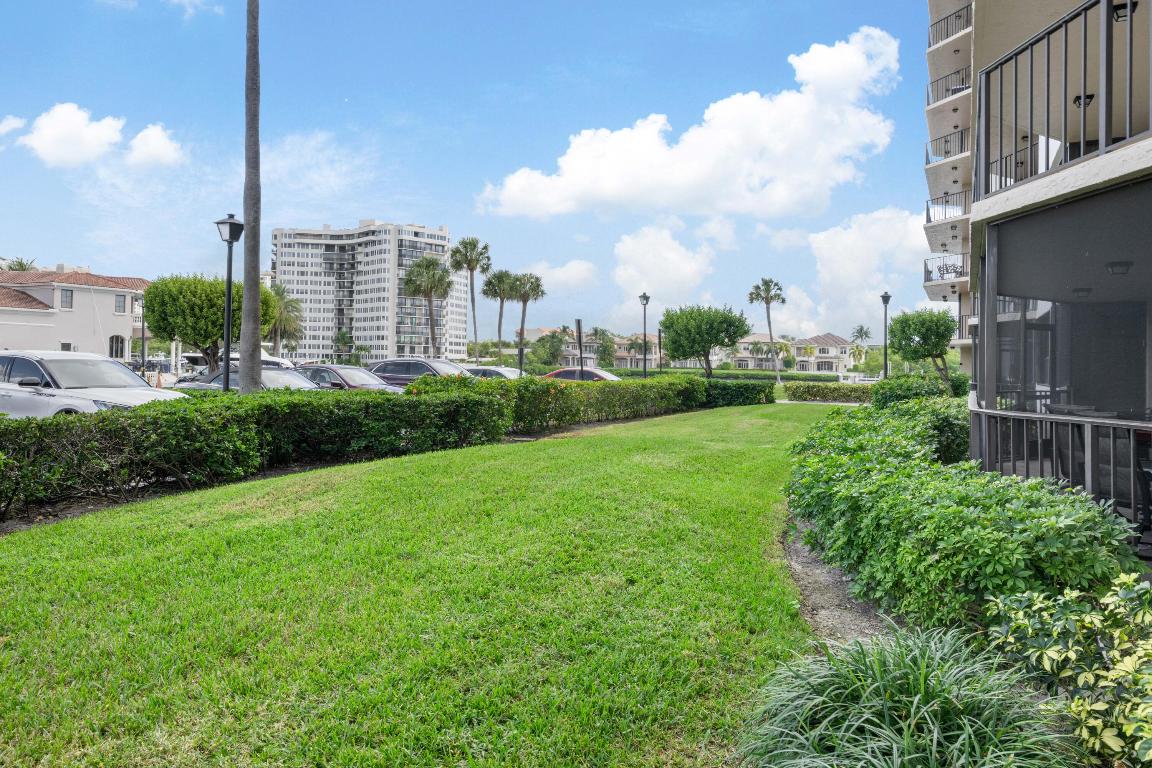 899 Jeffery Street 108