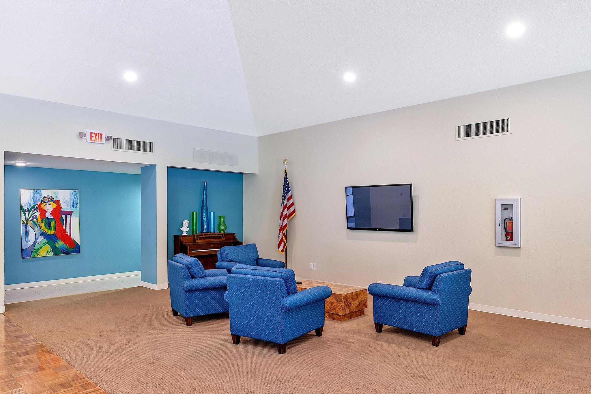 1850 Homewood Boulevard 114