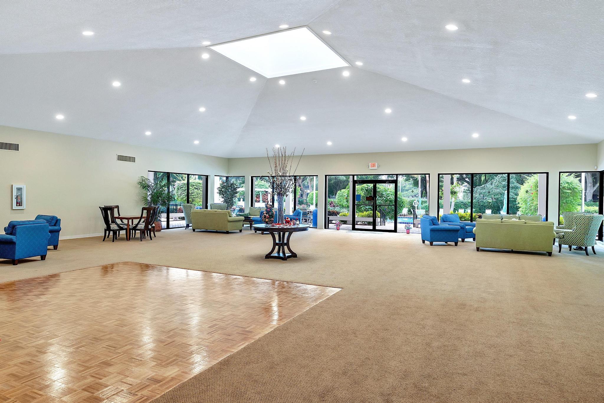 1850 Homewood Boulevard 114