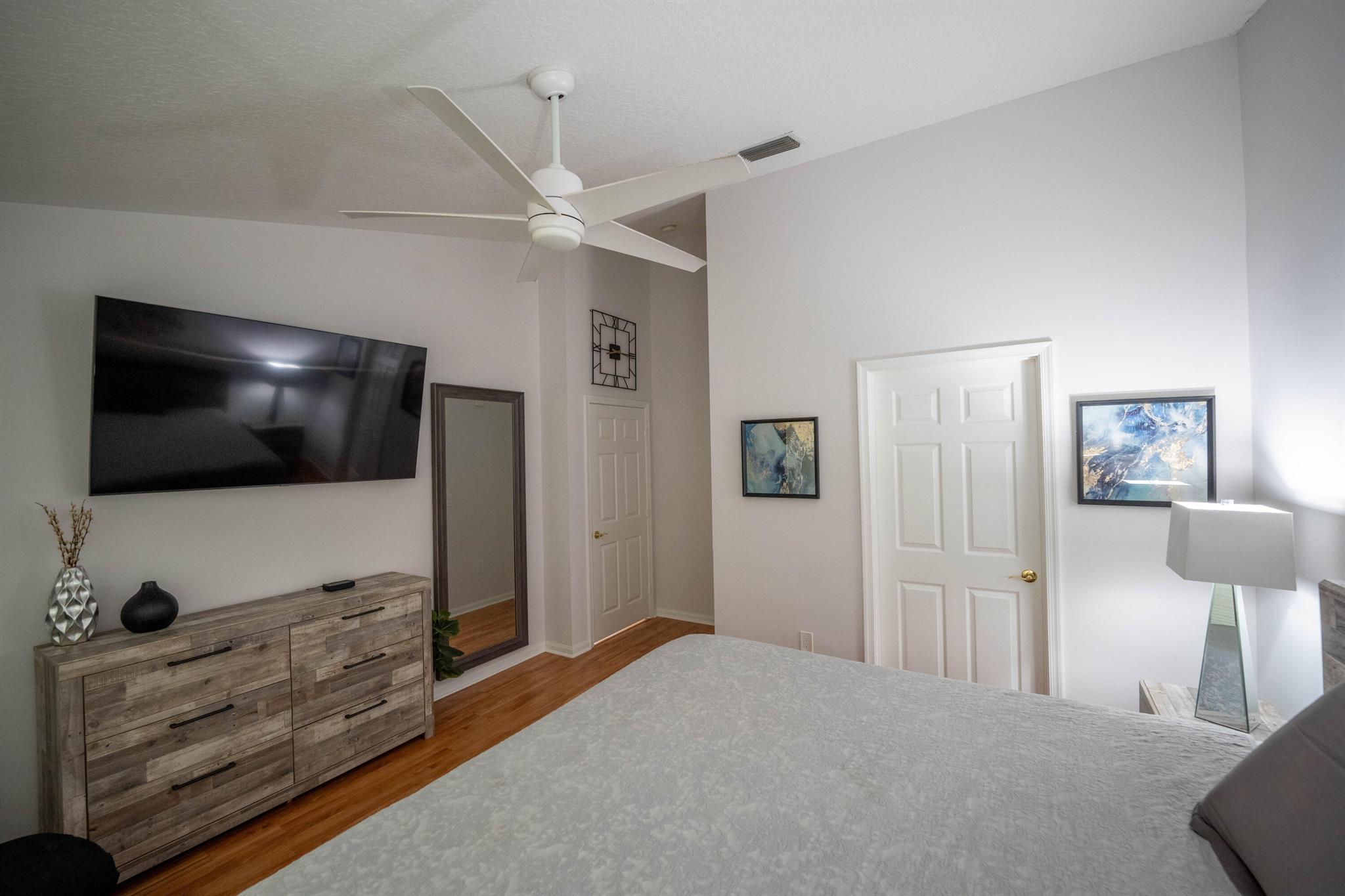 12882 Hampton Lakes Circle