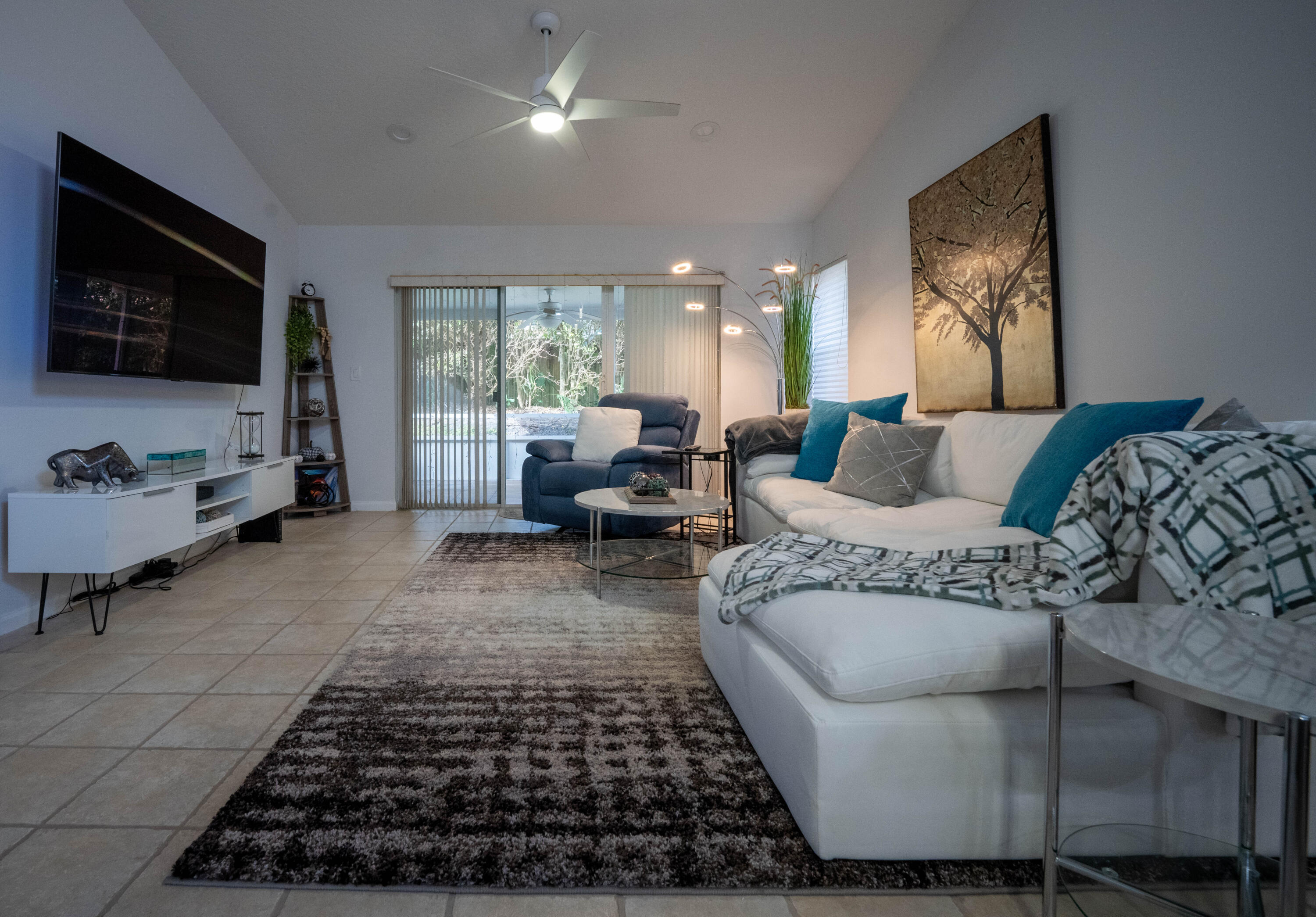 12882 Hampton Lakes Circle