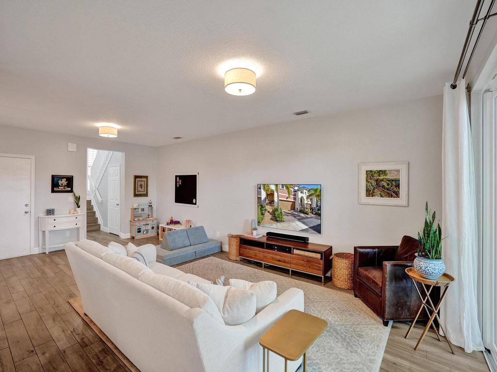 1505 Coastal Bay Boulevard