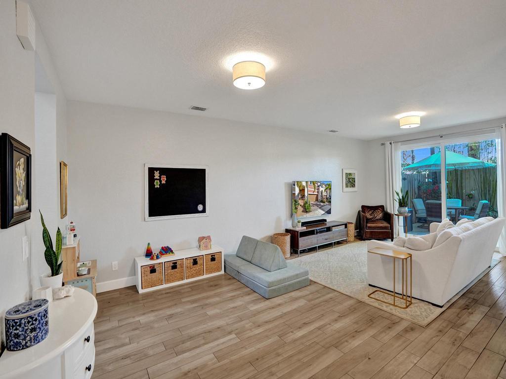 1505 Coastal Bay Boulevard