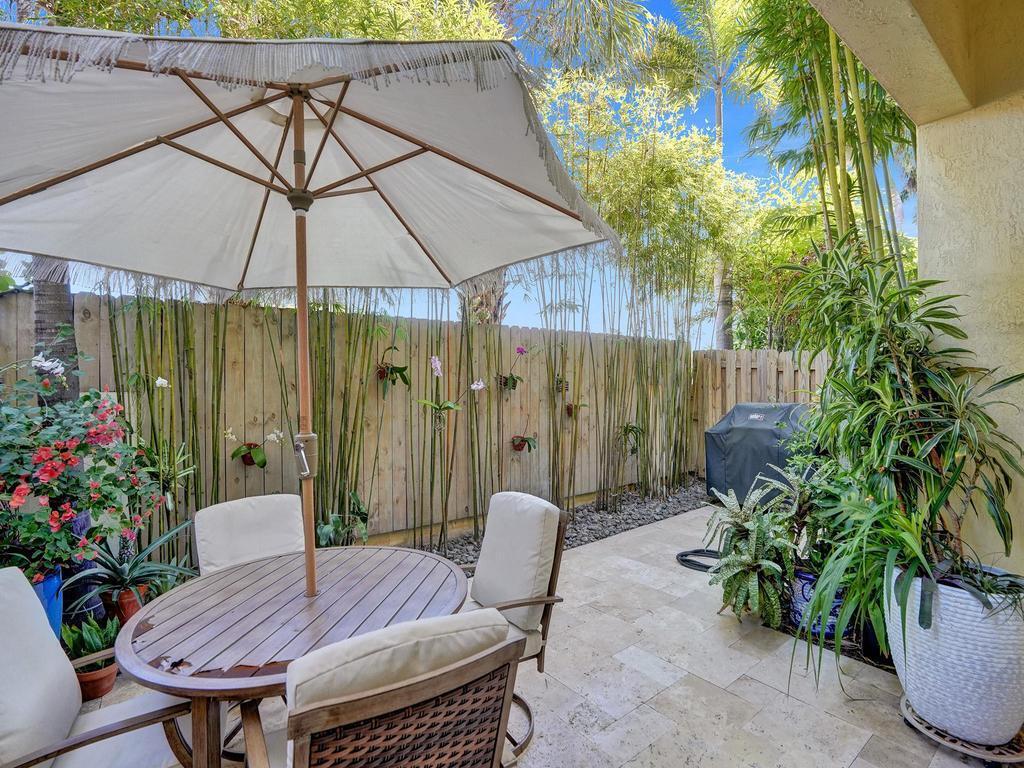 1505 Coastal Bay Boulevard