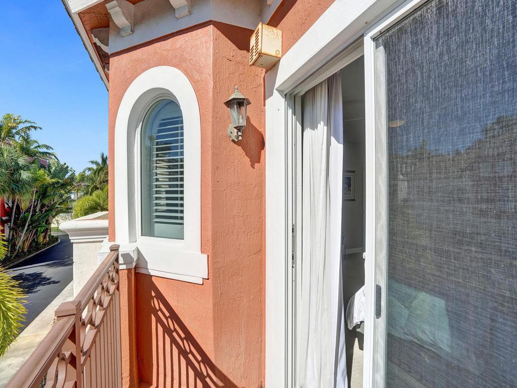 1505 Coastal Bay Boulevard