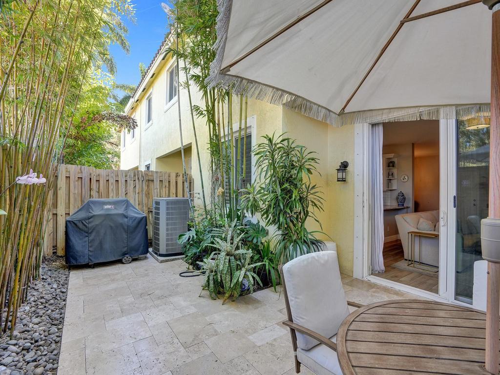 1505 Coastal Bay Boulevard