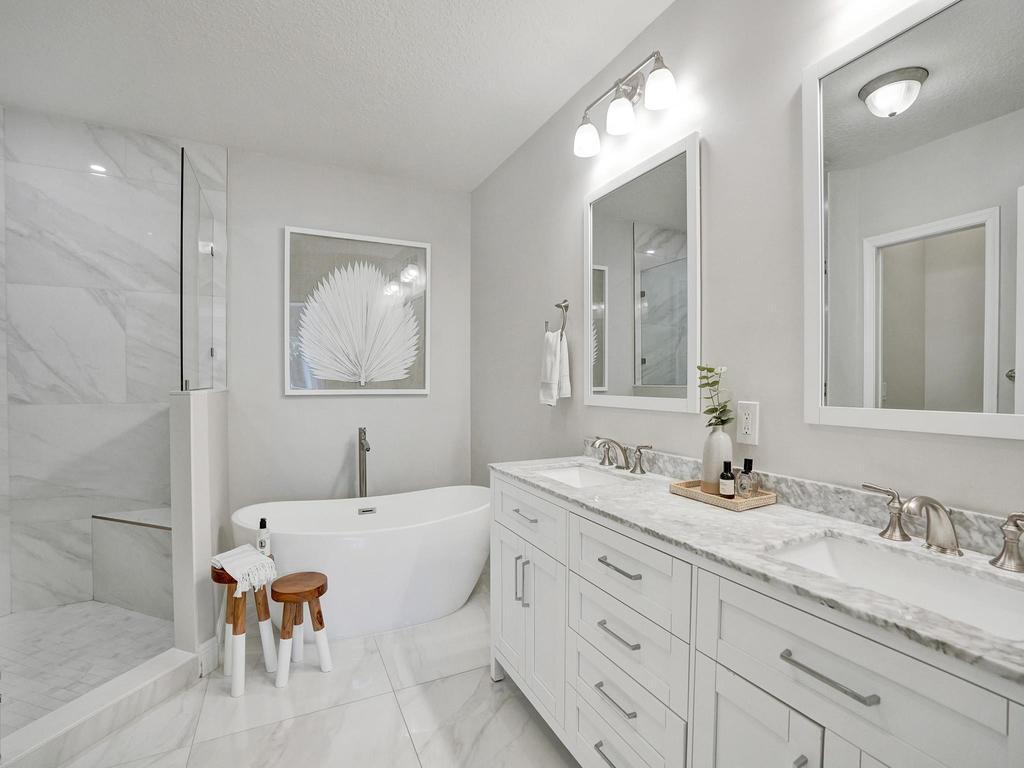 1505 Coastal Bay Boulevard