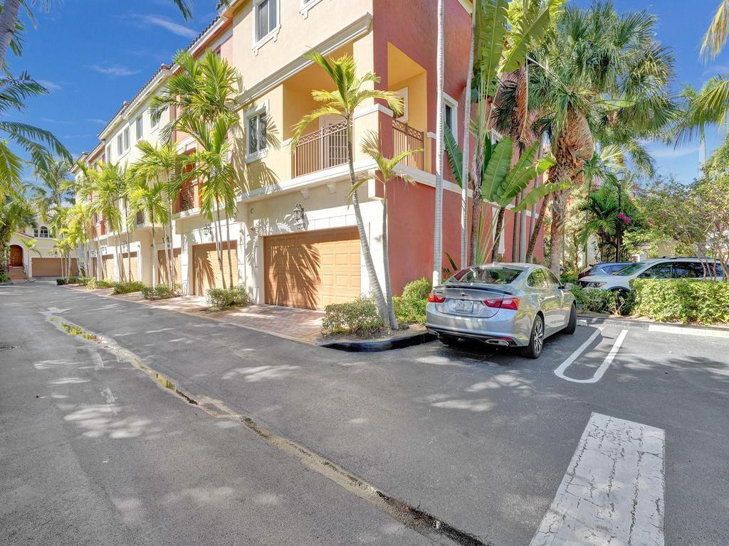 1505 Coastal Bay Boulevard