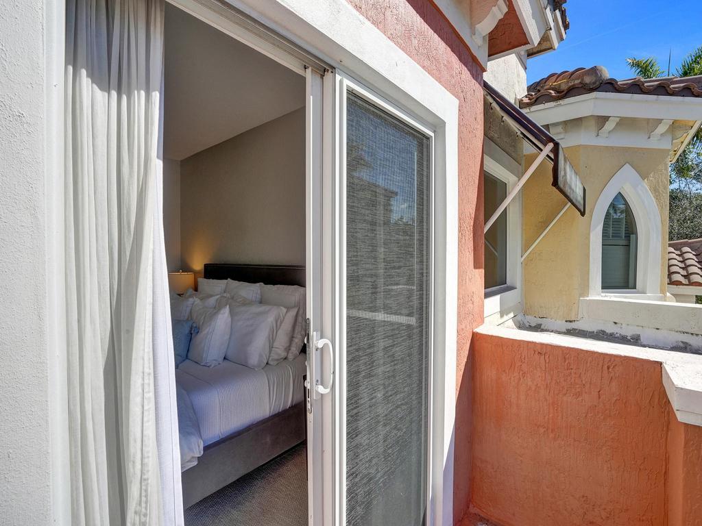 1505 Coastal Bay Boulevard