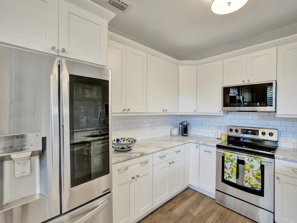 1505 Coastal Bay Boulevard