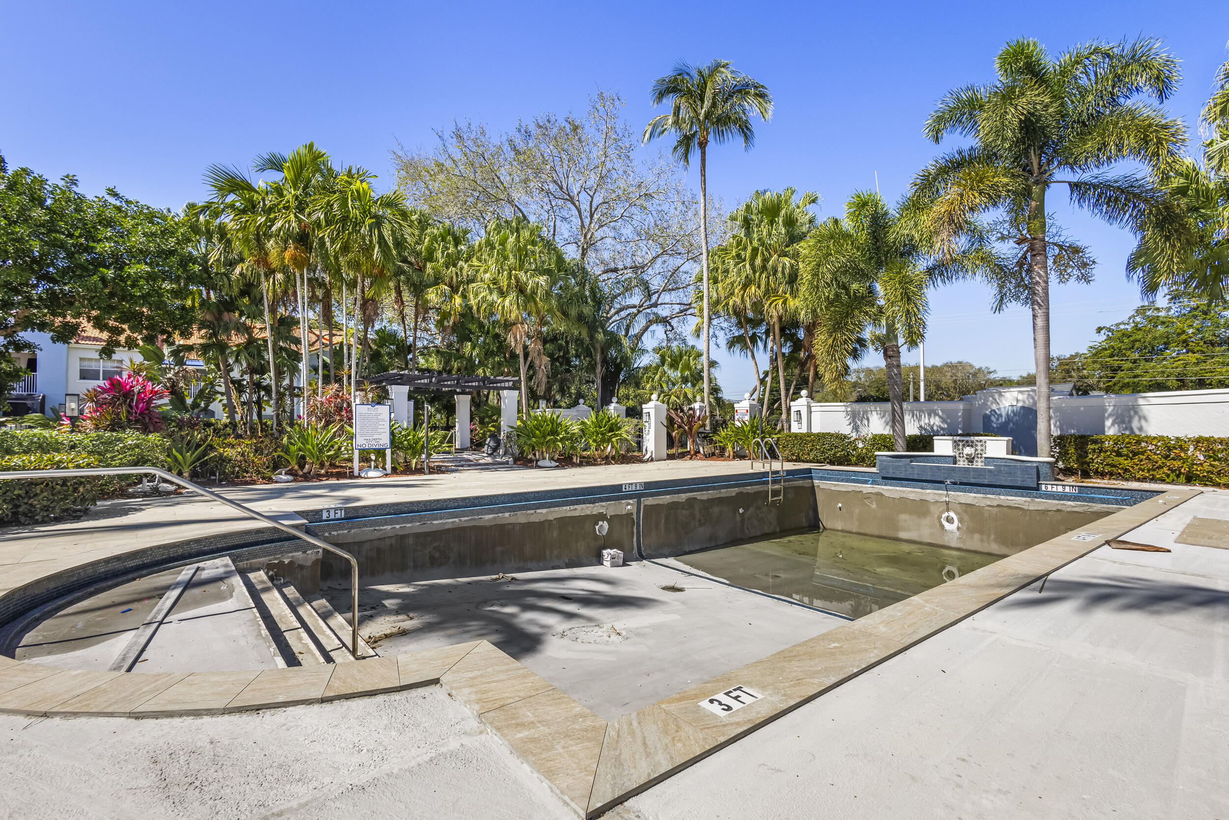 3113 Clint Moore Road 104