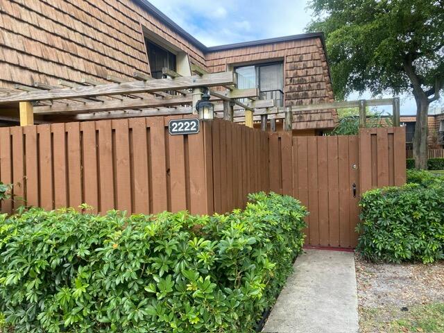 2222 22nd Lane