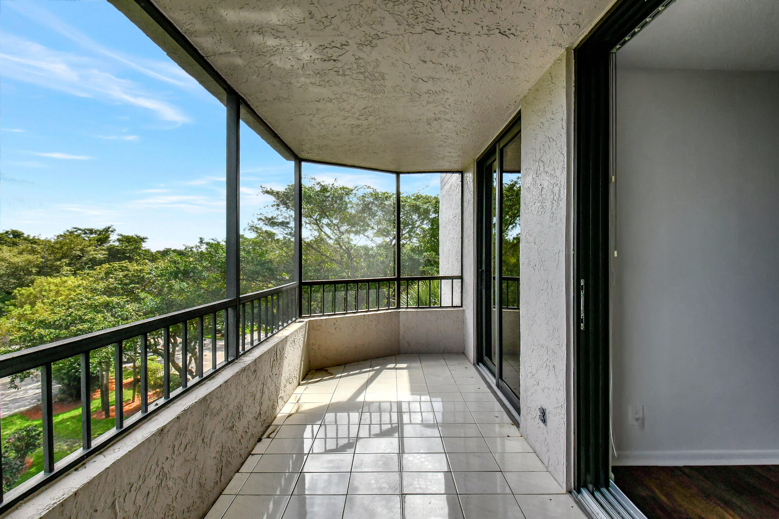 2070 Homewood Boulevard 5170