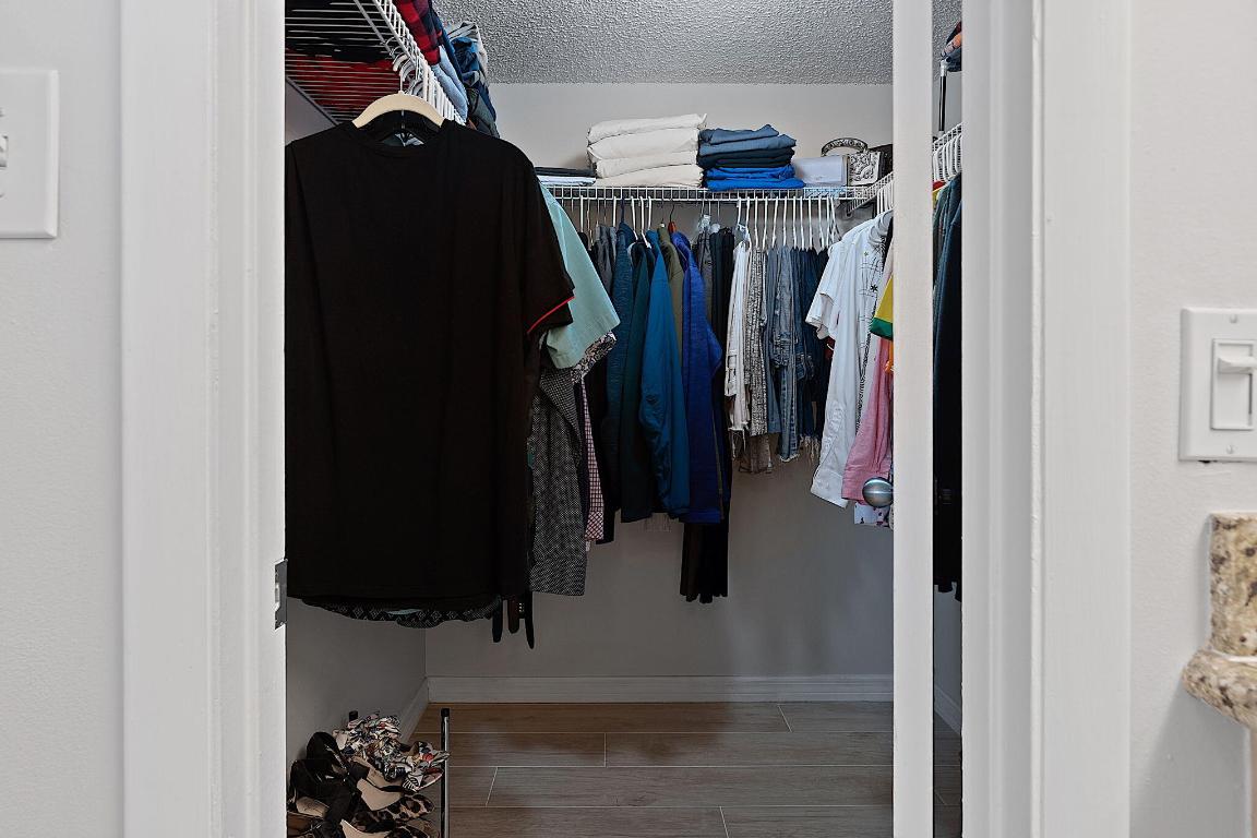 950 Lavers Circle Apt F-205