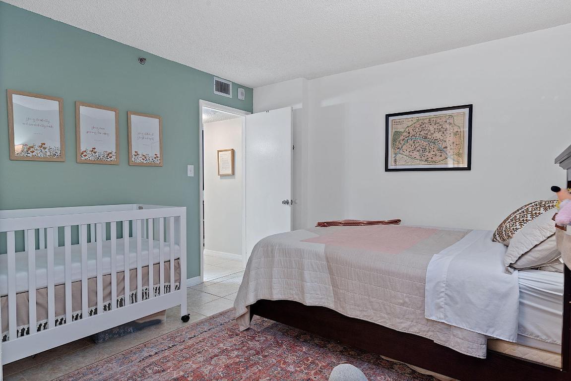 950 Lavers Circle Apt F-205