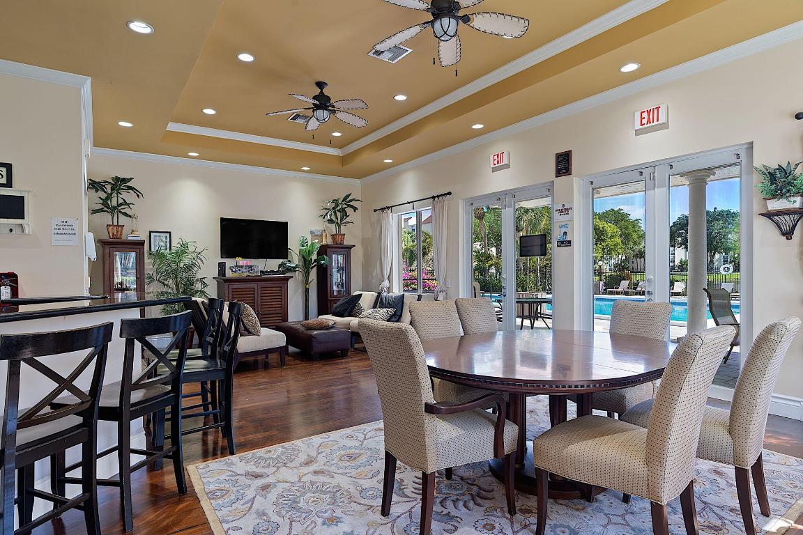 950 Lavers Circle Apt F-205