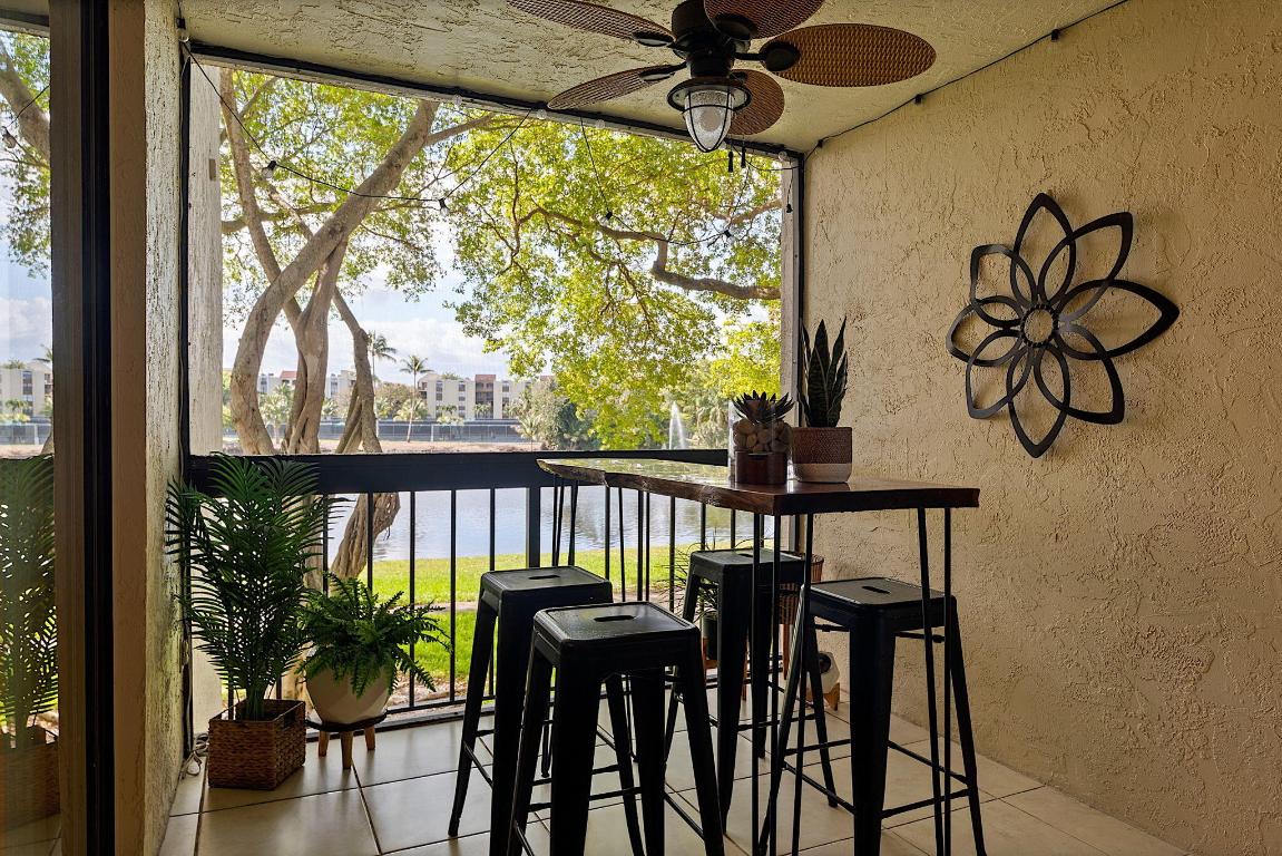 950 Lavers Circle Apt F-205