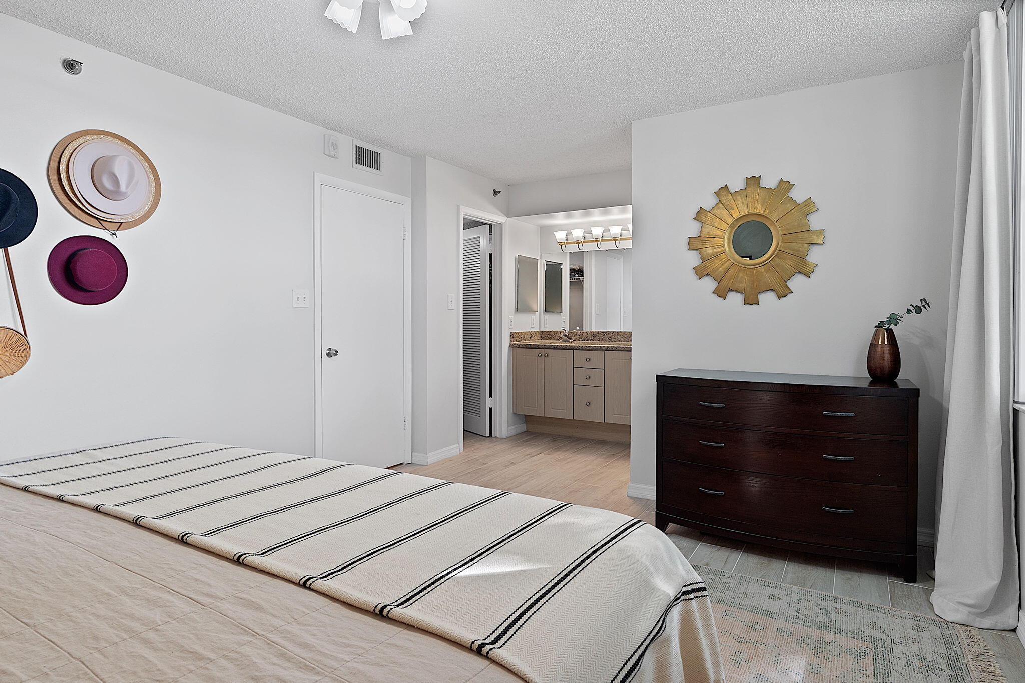 950 Lavers Circle Apt F-205