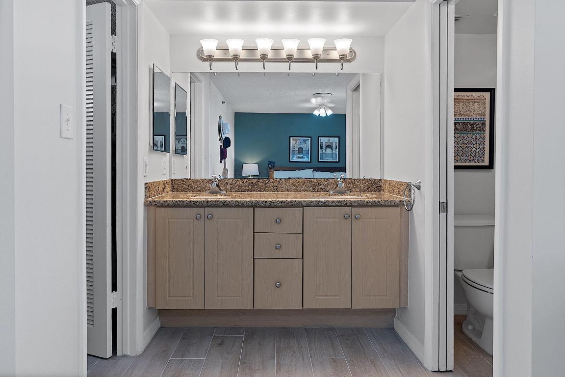 950 Lavers Circle Apt F-205