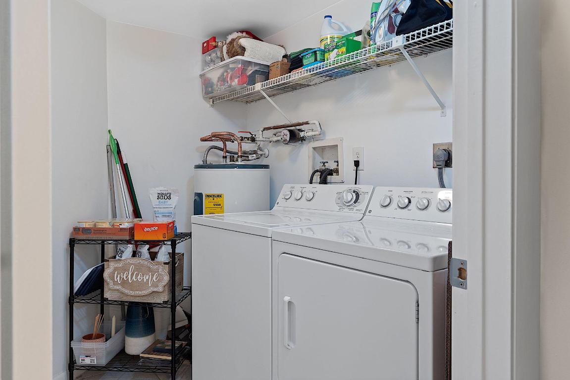 950 Lavers Circle Apt F-205