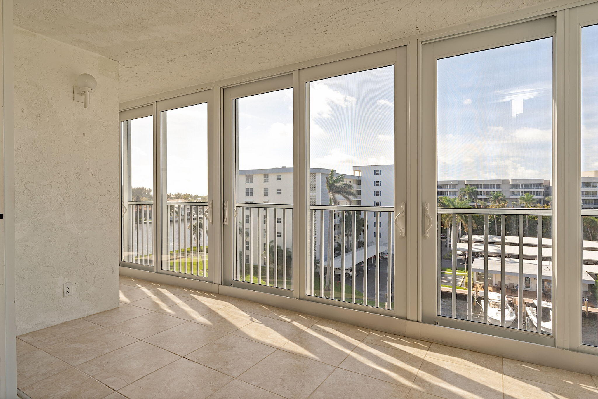 1 Harbourside Drive 3606