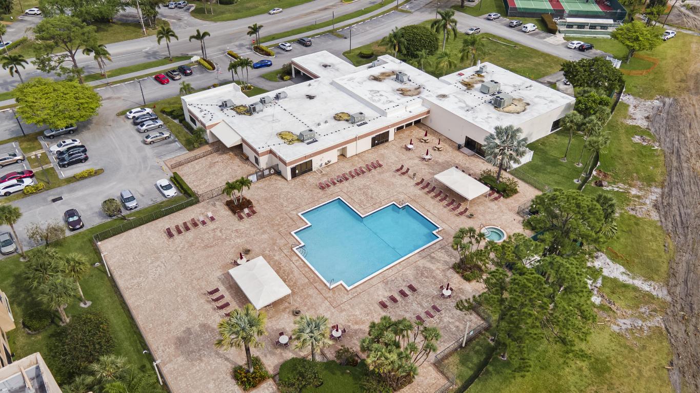 4734 Lucerne Lakes Boulevard 201