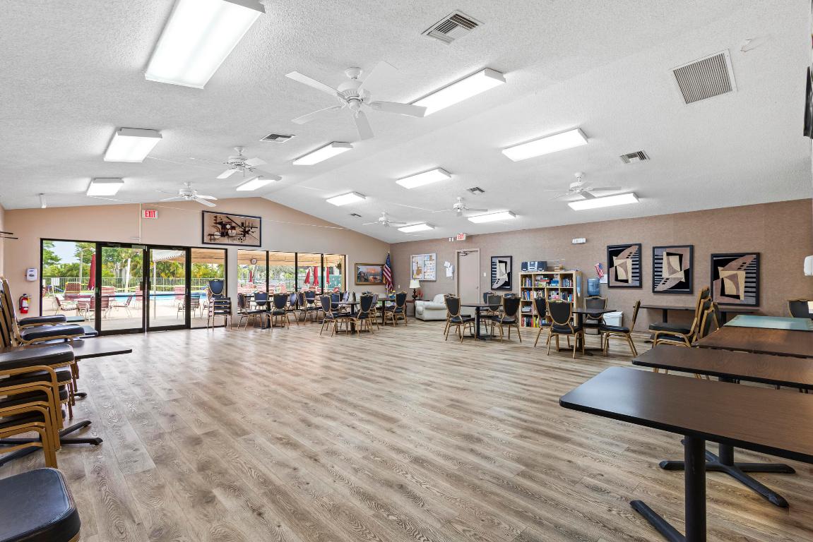 4734 Lucerne Lakes Boulevard 201