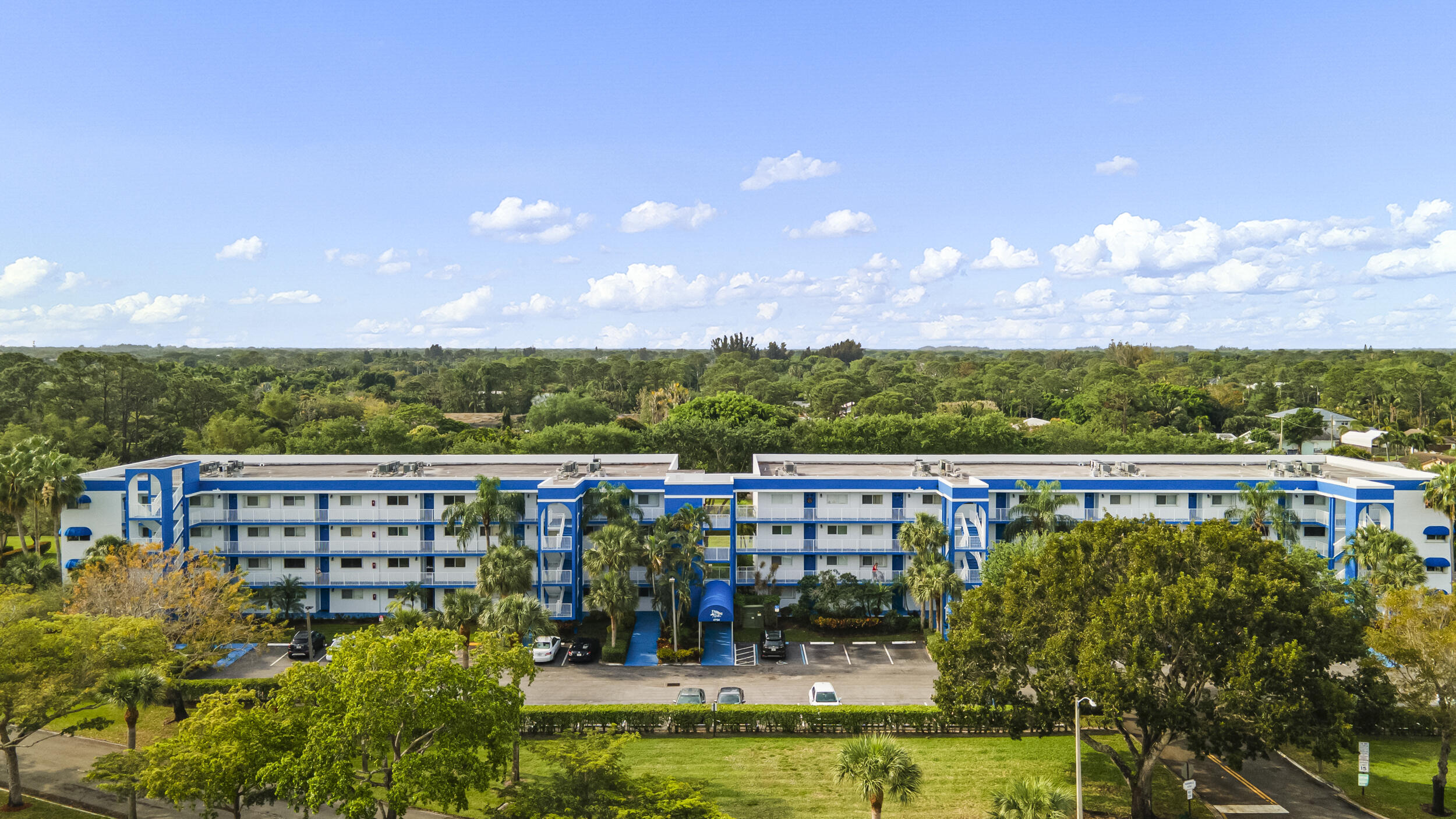 4734 Lucerne Lakes Boulevard 201