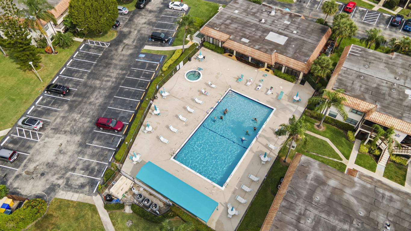 4734 Lucerne Lakes Boulevard 201