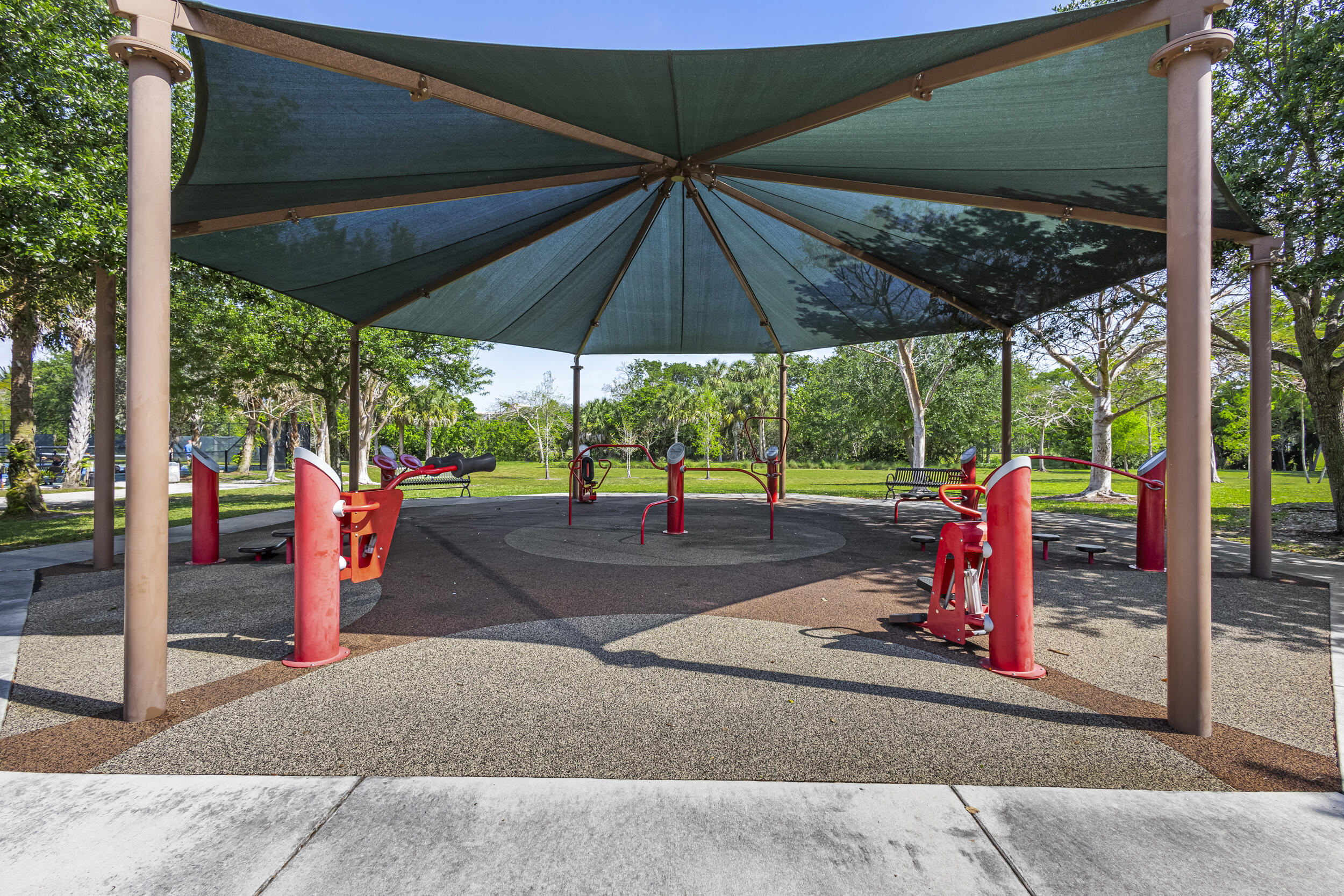 3600 Oaks Clubhouse Drive 108