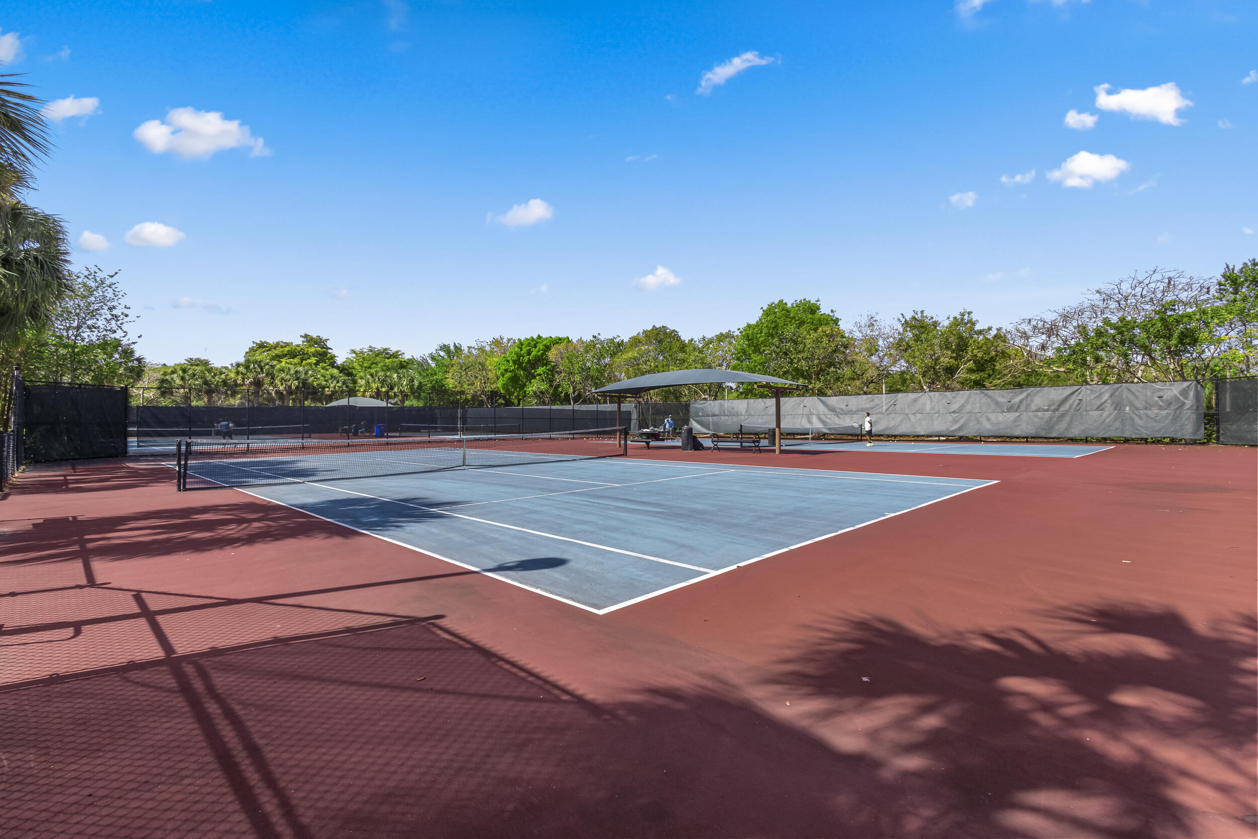 3600 Oaks Clubhouse Drive 108