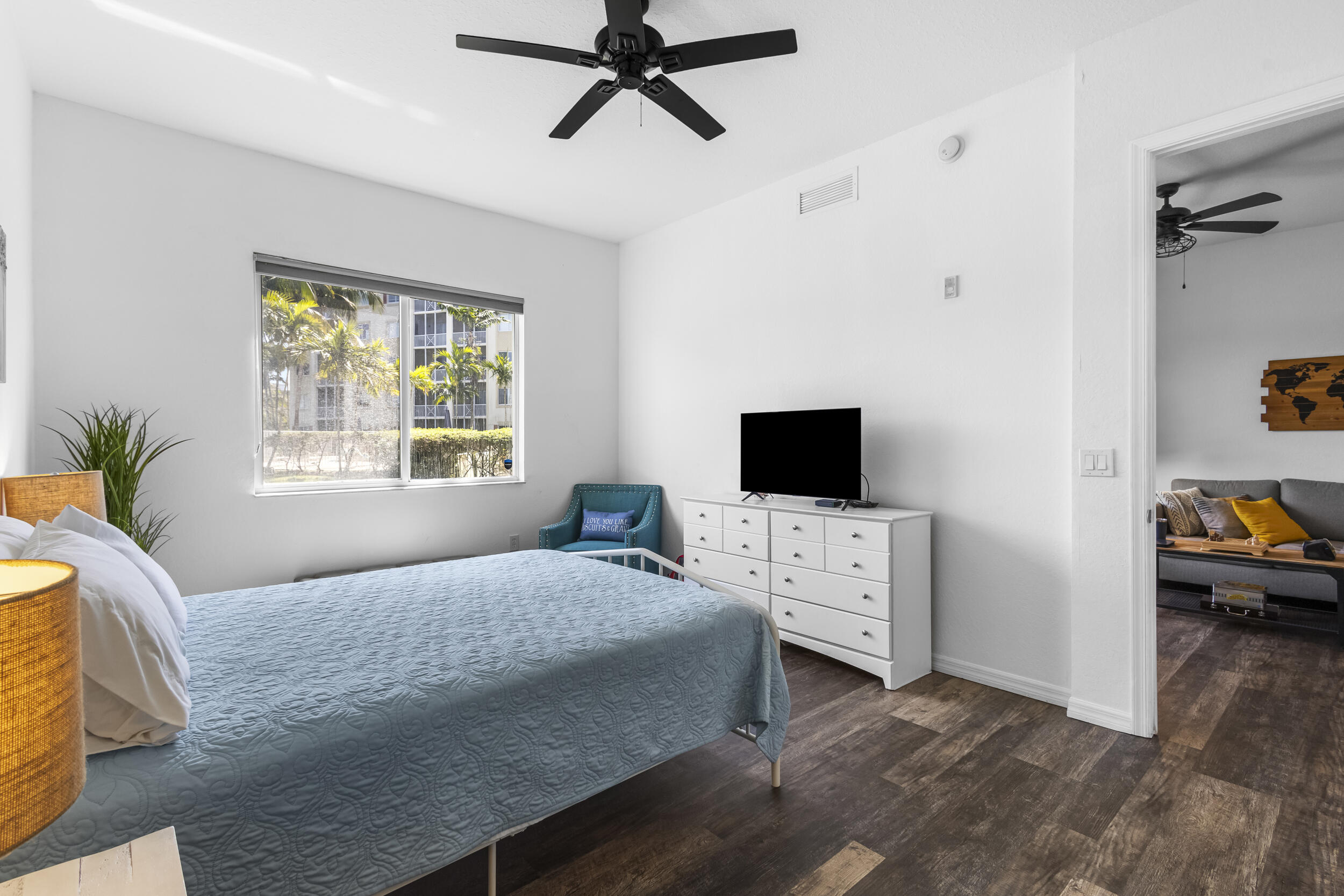 3600 Oaks Clubhouse Drive 108