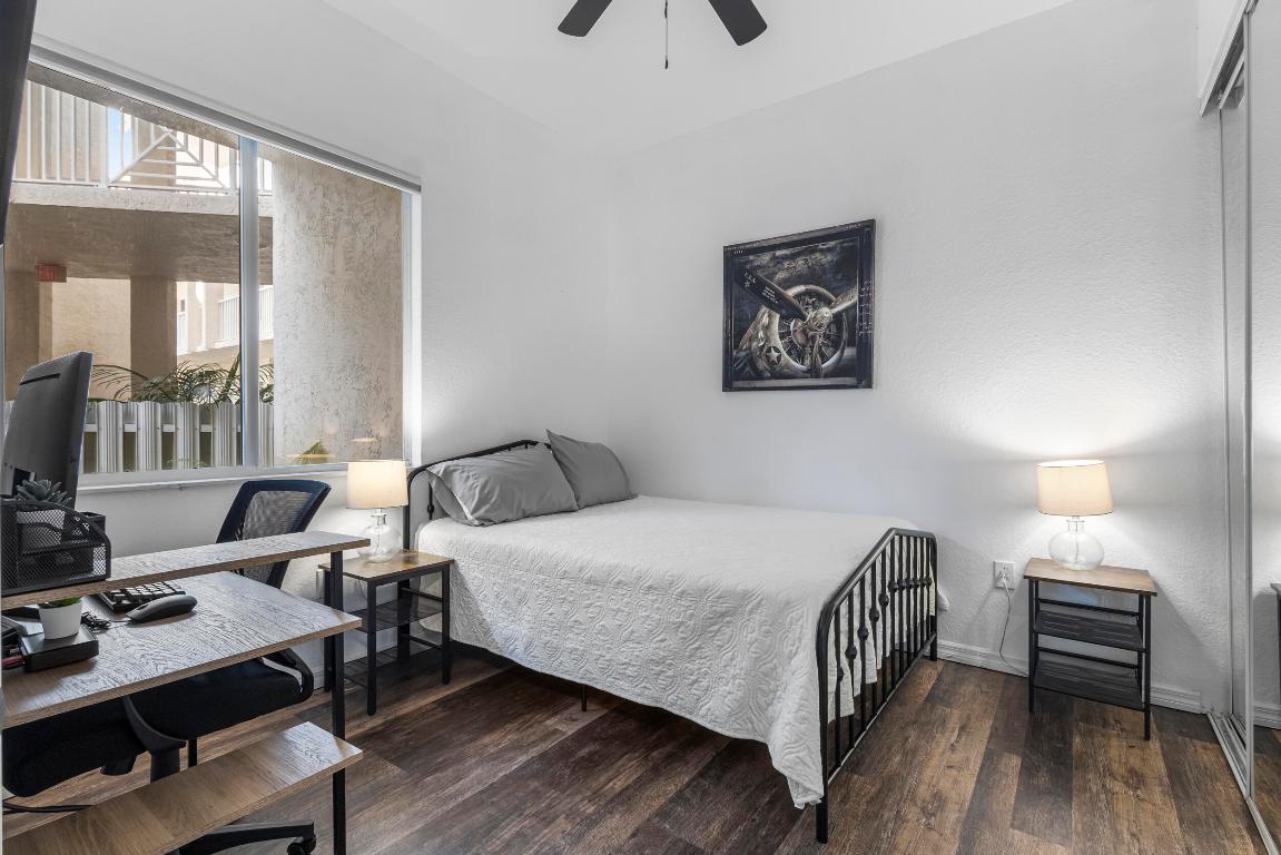 3600 Oaks Clubhouse Drive 108