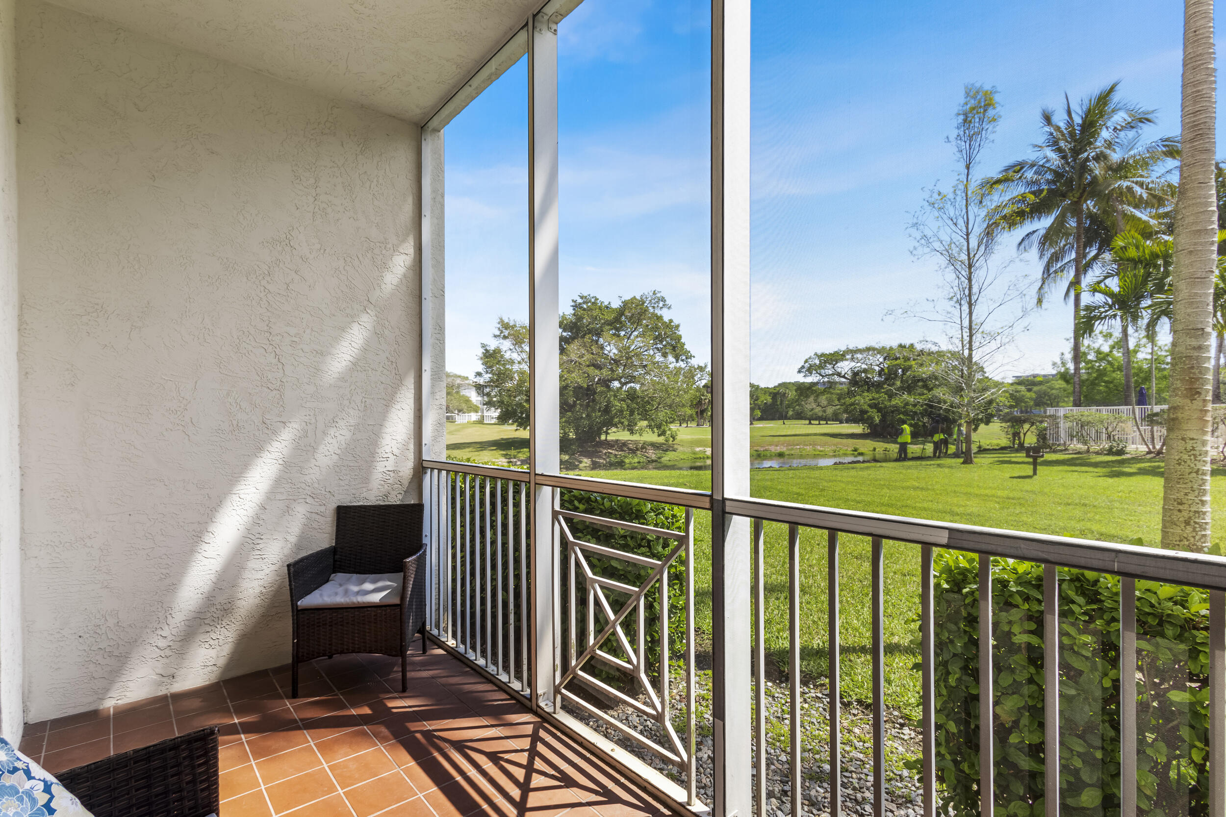 3600 Oaks Clubhouse Drive 108