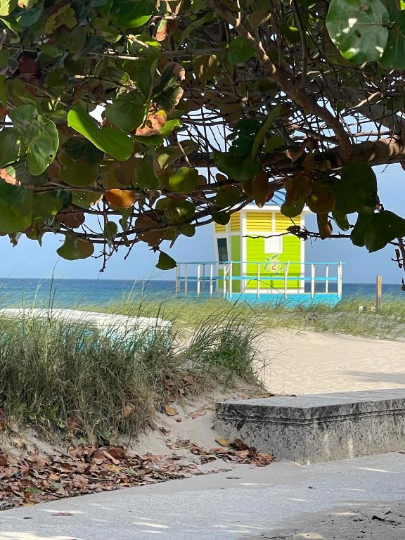 3600 Oaks Clubhouse Drive 108