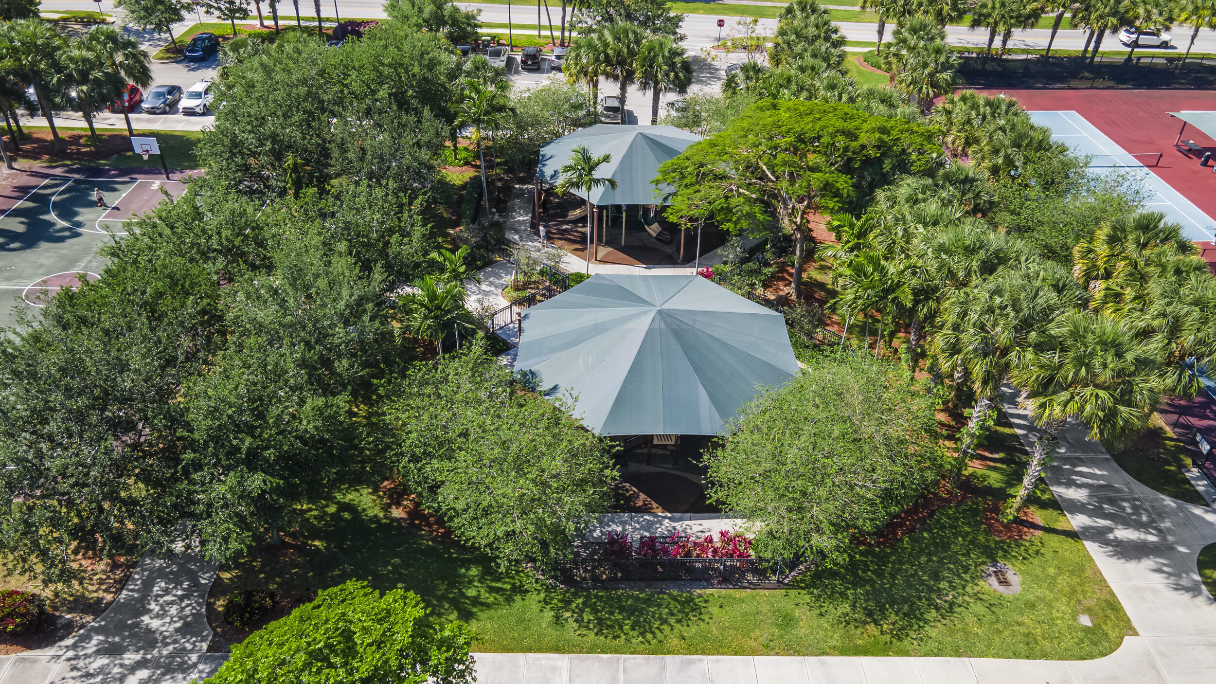 3600 Oaks Clubhouse Drive 108