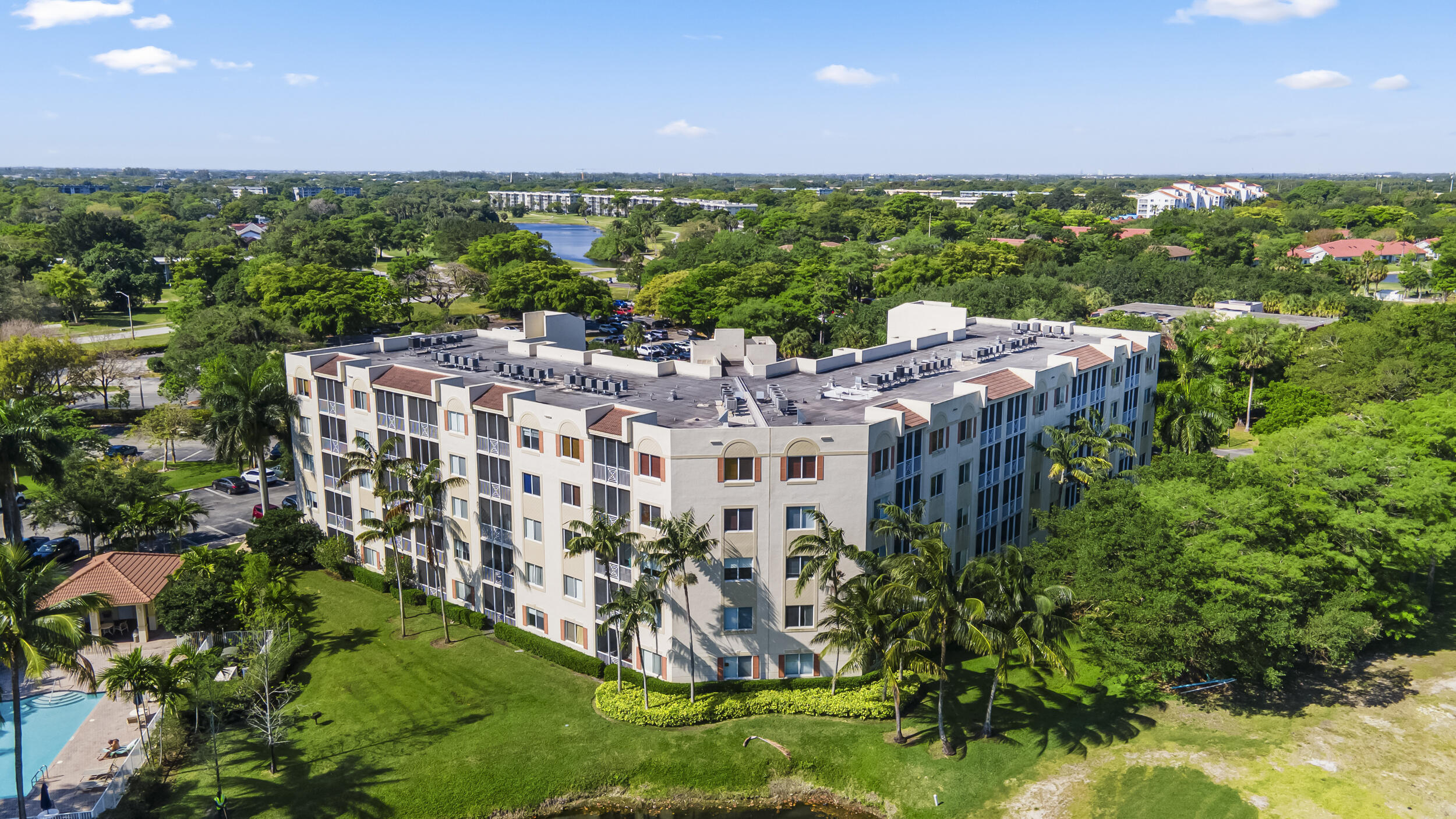 3600 Oaks Clubhouse Drive 108