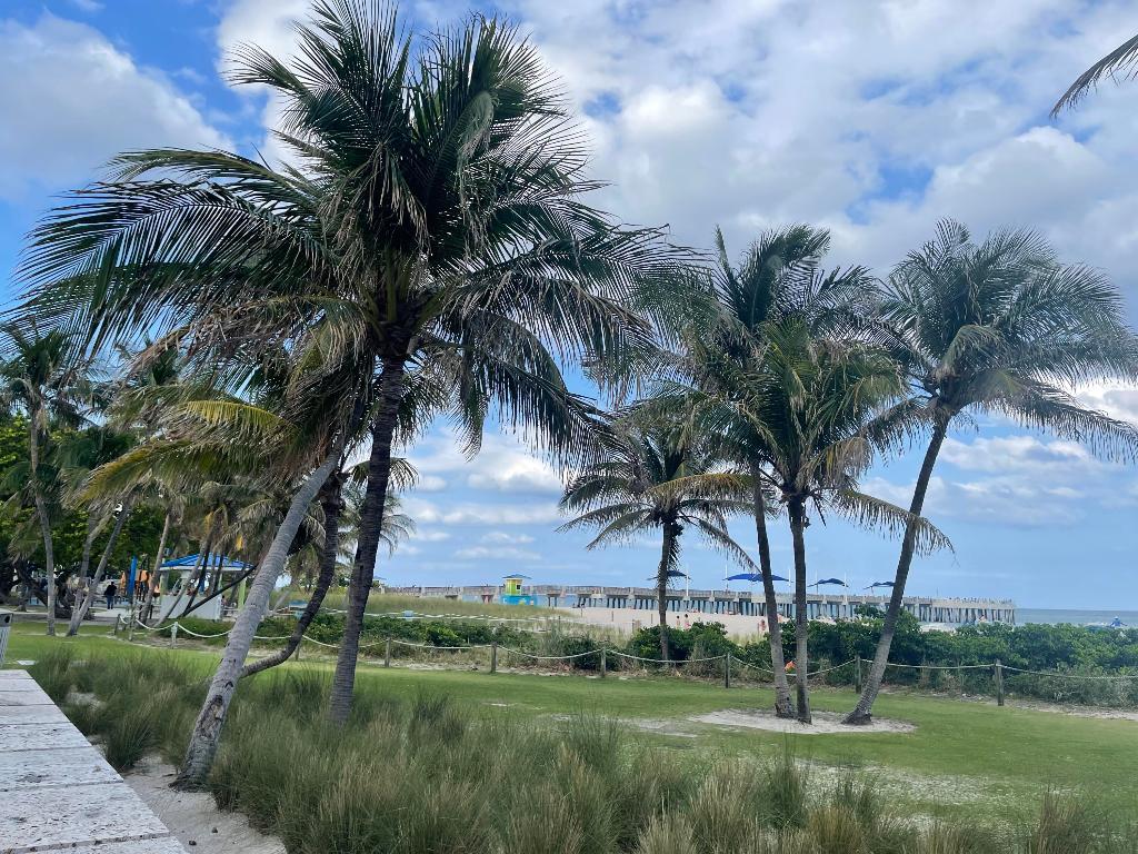 3600 Oaks Clubhouse Drive 108