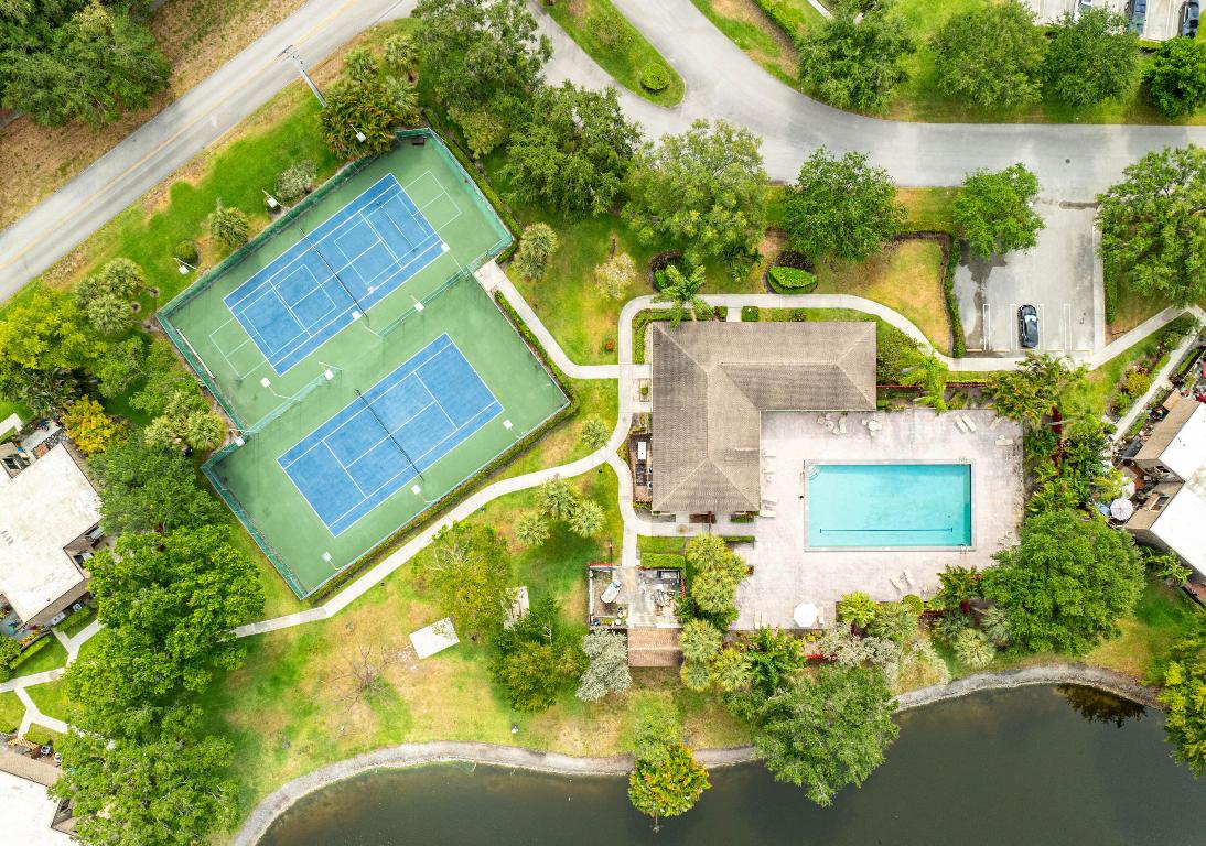 2916 SW 22nd Circle 201d