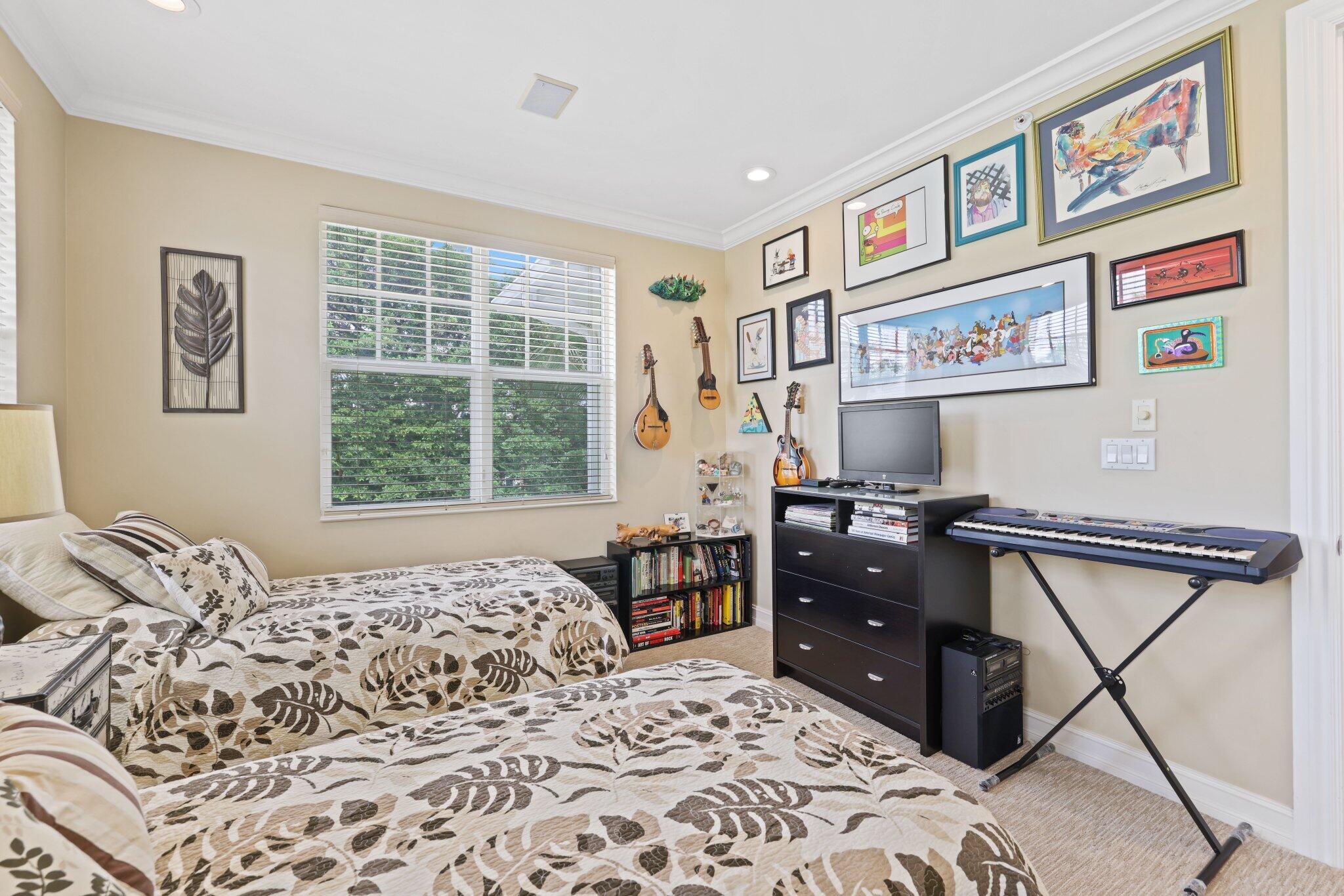 132 Marine Way