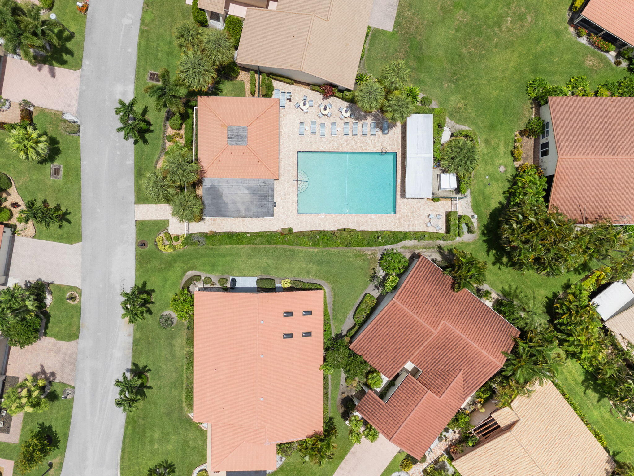 5625 Lakeview Mews Court