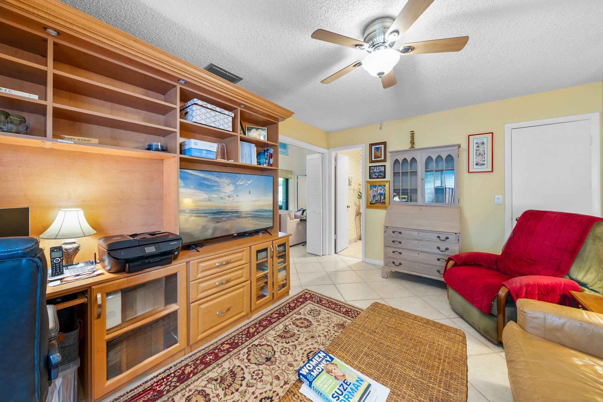 5625 Lakeview Mews Court