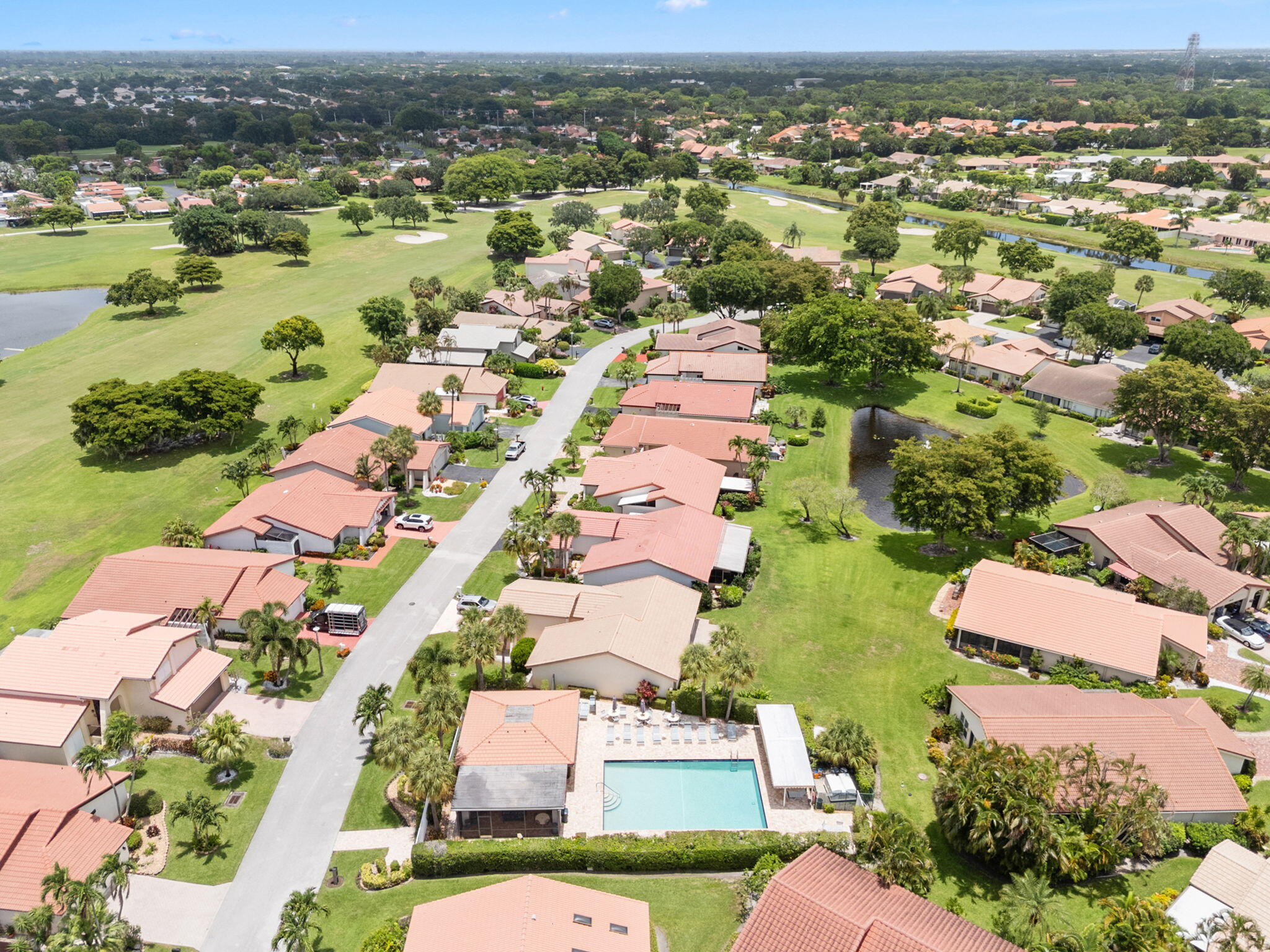 5625 Lakeview Mews Court