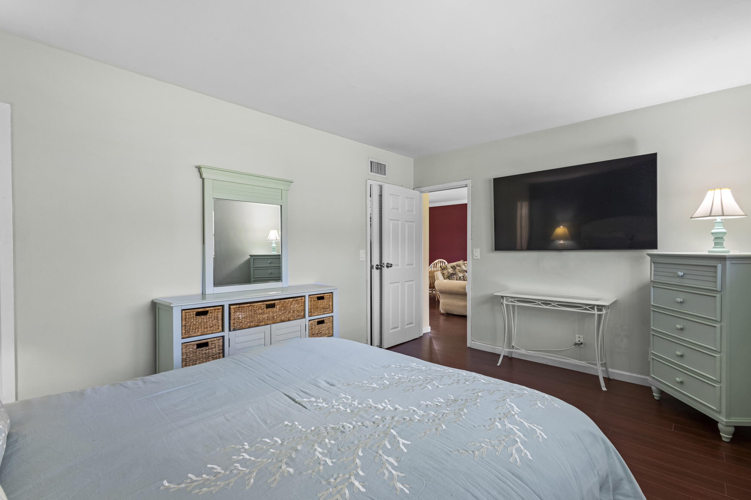 3 Abbey Lane 106