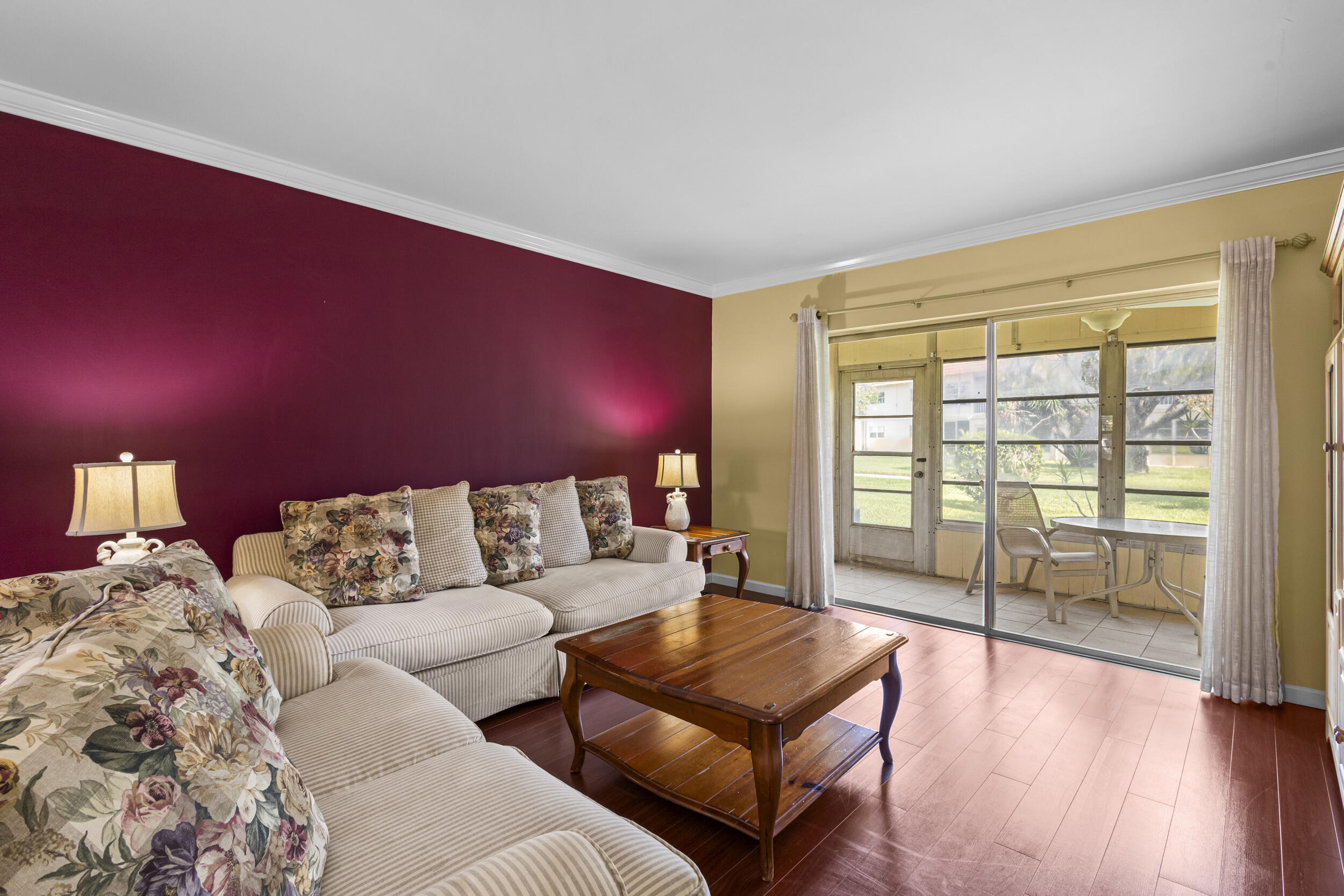 3 Abbey Lane 106