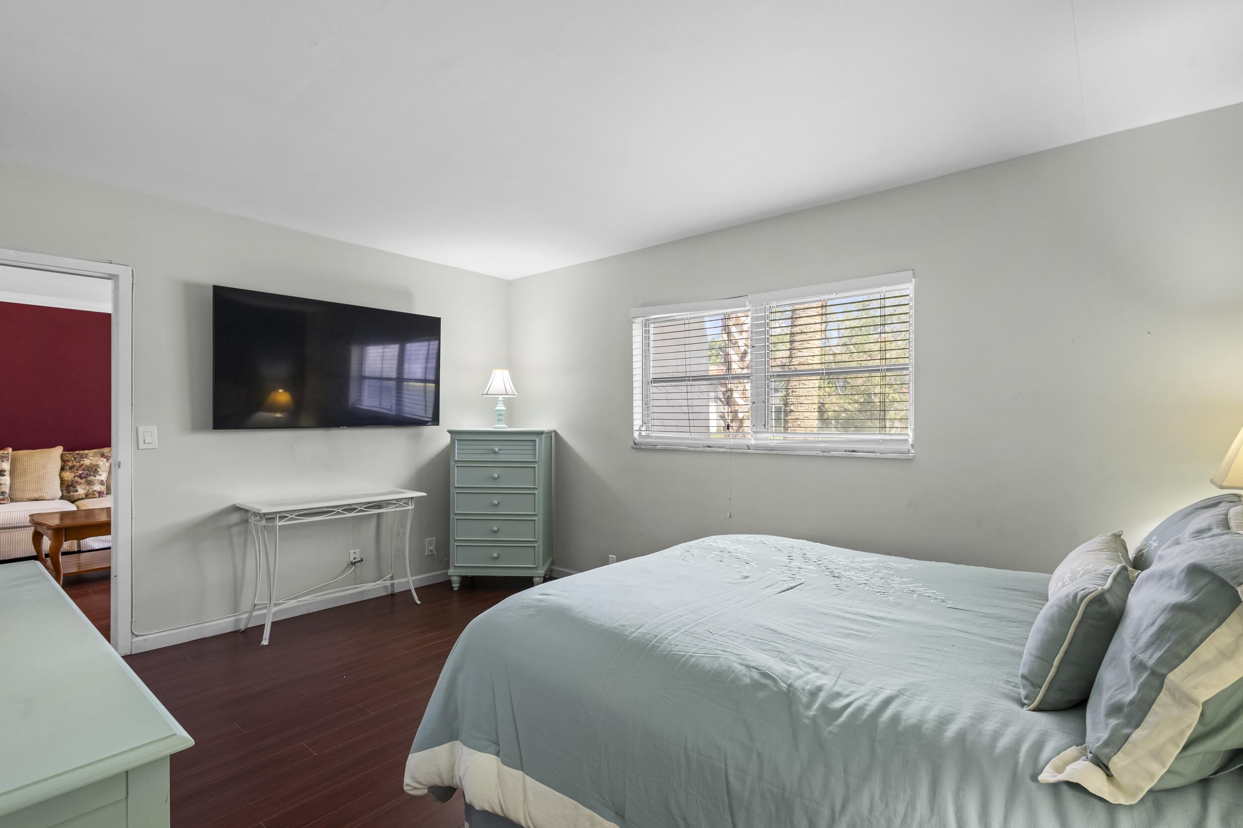 3 Abbey Lane 106