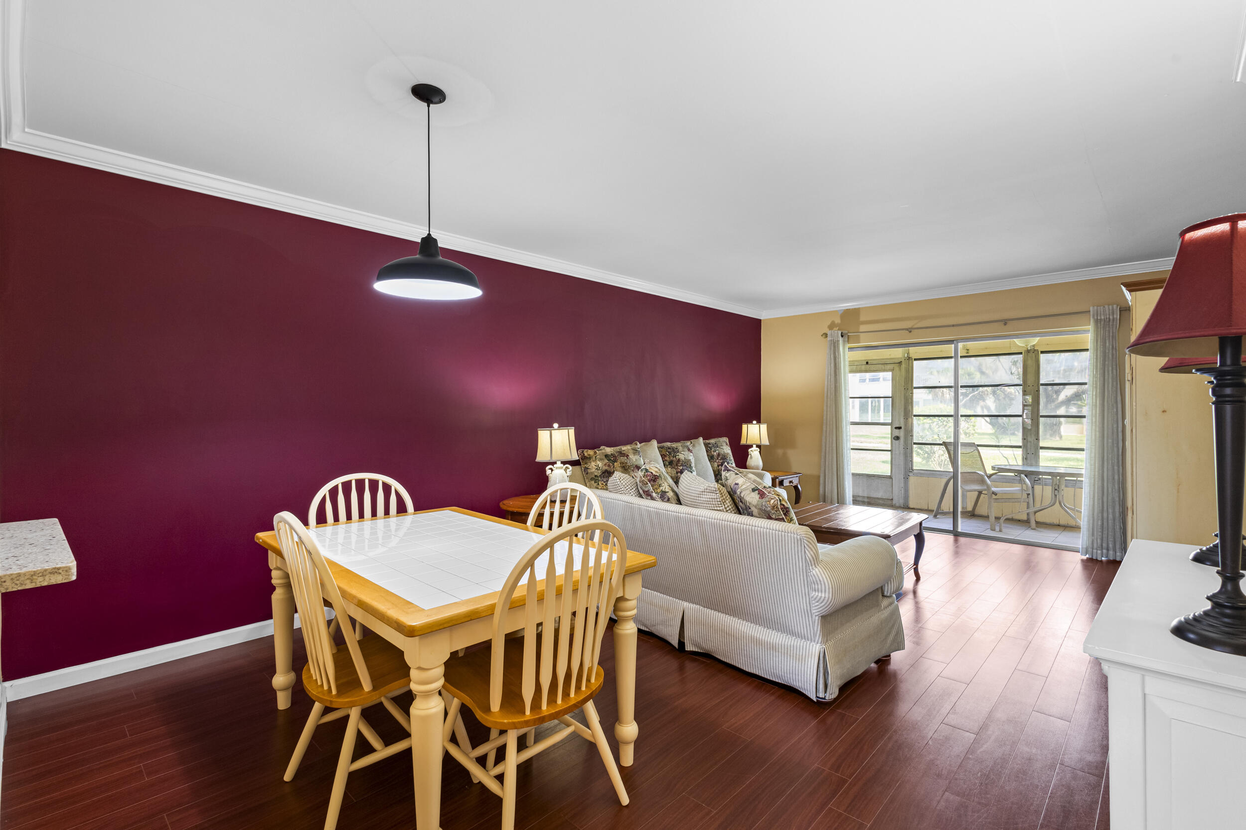 3 Abbey Lane 106
