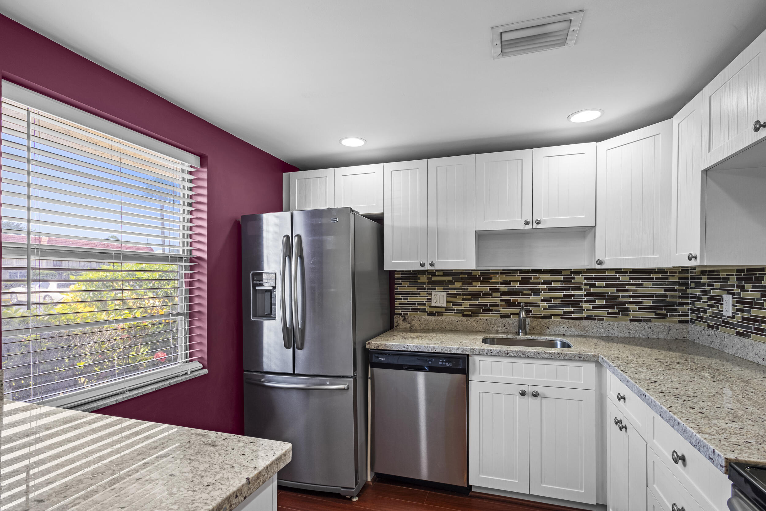 3 Abbey Lane 106