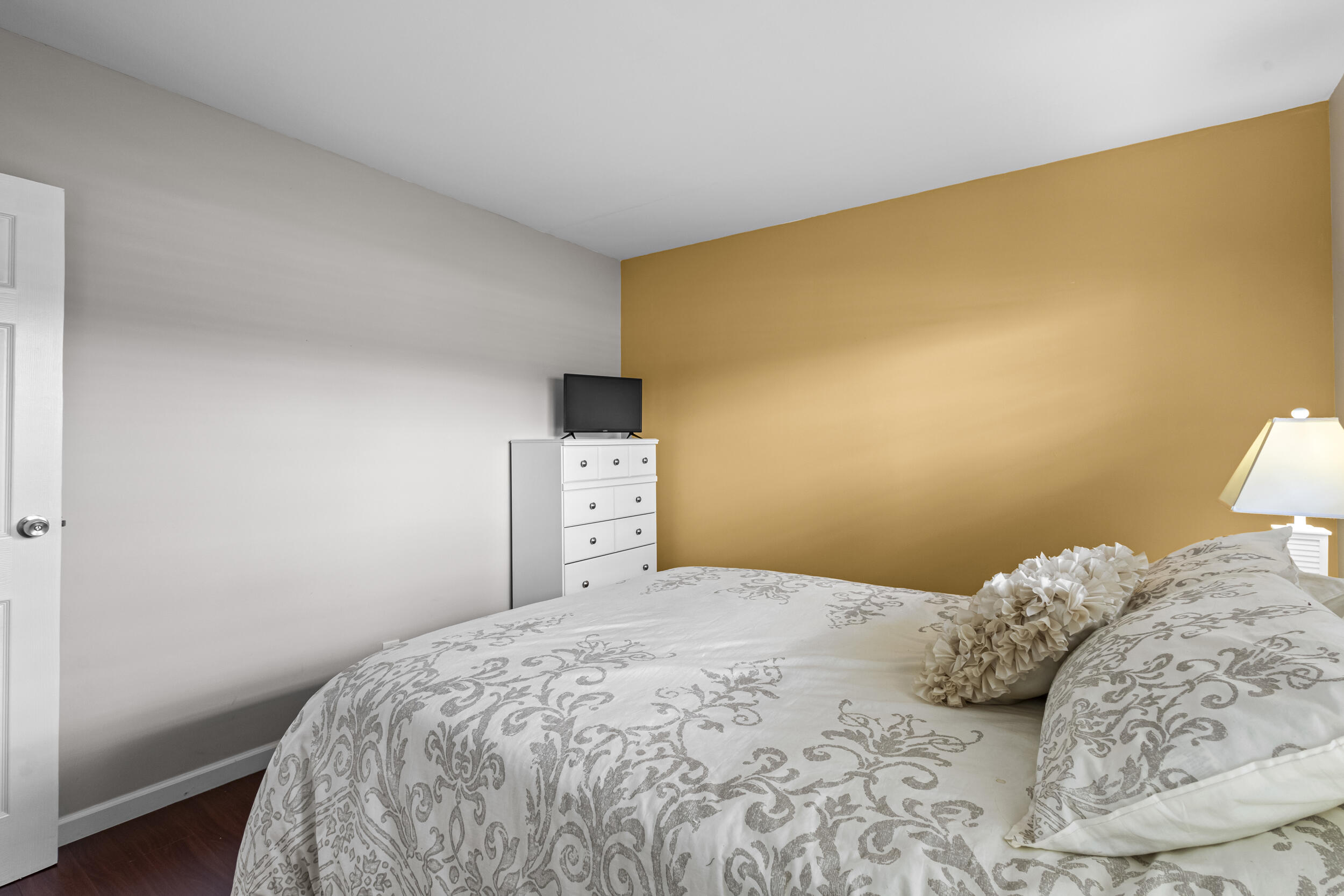 3 Abbey Lane 106